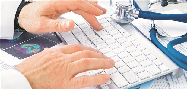 Ein Digitaltarif wäre der Hit für Patienten Auf dieser Seite der Online-Verbindung wartet ein Arzt. Mit Digitaltarif könnten Patienten anfragen.