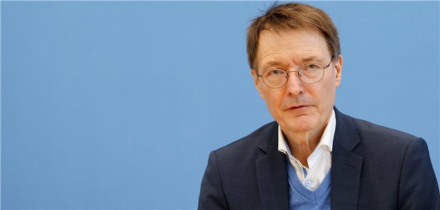 Auf eigenartige Weise schafft es Bundesgesundheitsminister Professor Karl Lauterbach derzeit fast wöchentlich, die Leistungen der Praxen seit Beginn der Pandemie herunterzuspielen.
