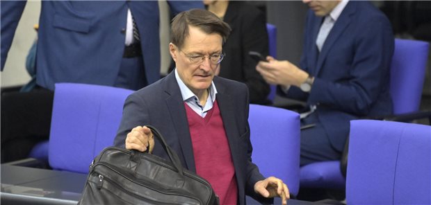 „Auferstandenes Schwergewicht in der Forschung“: Bundesgesundheitsminister Karl Lauterbach (SPD) hat sein Medizinforschungsgesetz am Donnerstagnachmittag durch den Bundestag gebracht.