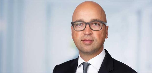 Gynäkologe in die „Society of Pelvic Surgeons“ aufgenommen Alexander Mustea