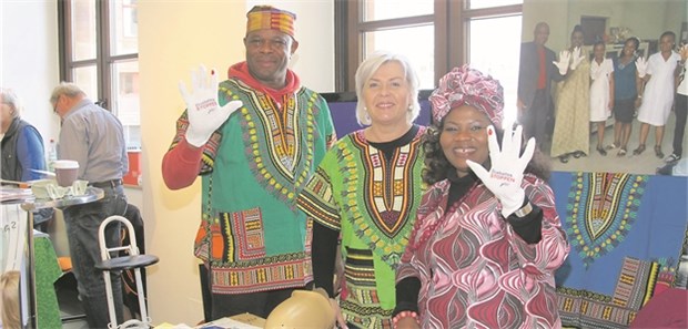 Patiententag gibt konkrete Tipps zum Gesundbleiben Aufklärung: Der Verein Diabetes Care West Africa reist durch Afrika, um Diabeteserkrankungen zu verhindern. © Joppich