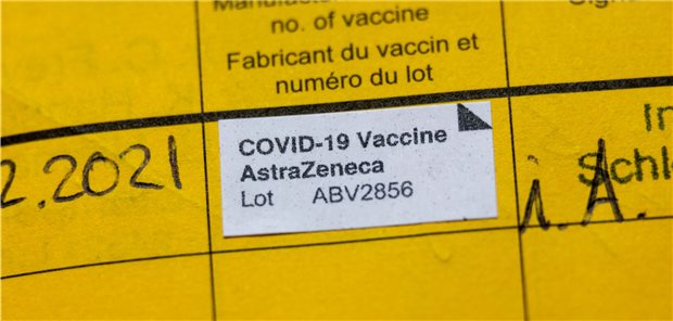Neue Impfrisiken – Patienten brauchen erweiterte Aufklärung Aufklärung und Impfung über den Impfstoff erfolgt? Dann kann der Eintrag im Impfpass erfolgen. Noch gibt es keinen QR-Code dafür...
