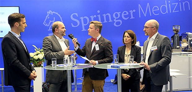 Wer hat die besten Präventionsideen? Auftakt beim Hauptstadtkongress 2019 für die gemeinsame Initiative "Gesundheitsvorsorge der Zukunft" von Springer Medizin und Pfizer: Dr. med. Olivier Flückiger (Head of Health & Value Germany, Pfizer), Prof. Reinhard Busse (TU Berlin Fachbereich Management im Gesundheitswesen), Denis Nößler (Stellv. Chefredakteur und Nachrichtenchef, Ärzte Zeitung), Wolfgang van den Bergh (Chefredakteur Ärzte Zeitung, Director News & Politics Springer Medizin) und Aylin Tüzel (Vaccines Lead Germany, Pfizer).