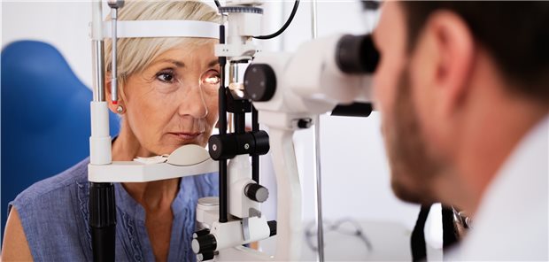 DOG: Augenkliniken für Weiterbildung erste Adresse Augenärztliche Untersuchung. Auch wenn viele Untersuchungen und Therapien mittlerweile ambulant gemacht werden, ist eine Weiterbildung in Augenkliniken auf hohem Niveau möglich, versichert die Deutsche Ophthalmologische Gesellschaft.
