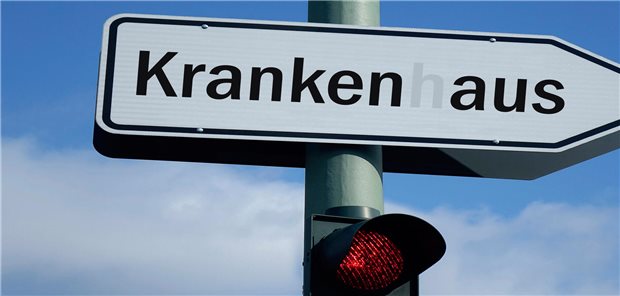 Holzmindener Klinik schließt doch – Personal für Rettung fehlt Aus für das Krankenhaus Holzminden. Insolvenzen und Schließungen von Kliniken häufen sich derzeit.