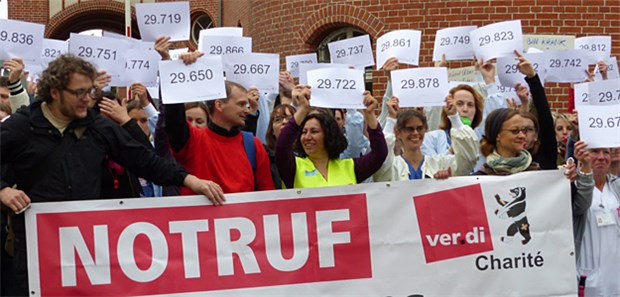 Es fehlen 70.000 Pfleger Ausstand der Pfleger der Berliner Charité.