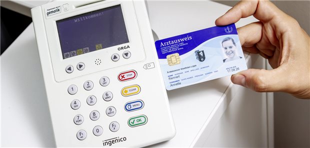 Ausweis der alten Generation? Dann muss er bis Ende 2025 ausgetauscht werden, auch dann, wenn das Gültigkeitsdatum etwas anderes sagt.