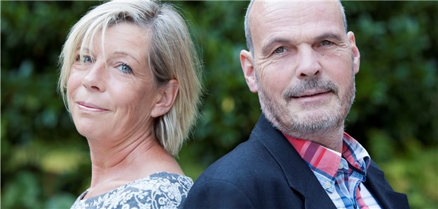 Chefarzt erklärt Kindern das Grundgesetz Autoren-Duo: Susanne und Matthias Strittmatter.