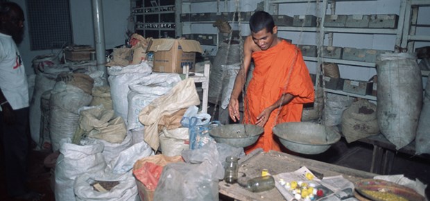 Bleivergiftung durch Ayurveda Ayurveda-Küche in Sri Lanka: Viel Blei.