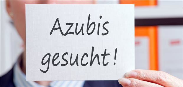 Einbruch bei den Ausbildungszahlen – Freiberufler schneiden etwas besser ab „Azubis gesucht“ hieß es 2020 in weit weniger Betrieben als in den Jahren zuvor.
