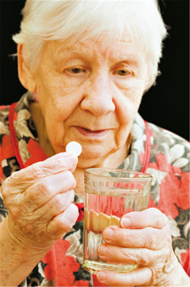 Cocktail mit B-Vitaminen bremst den Hirnschwund im Alter B-Vitamine scheinen dem alternden Hirn zu nutzen.