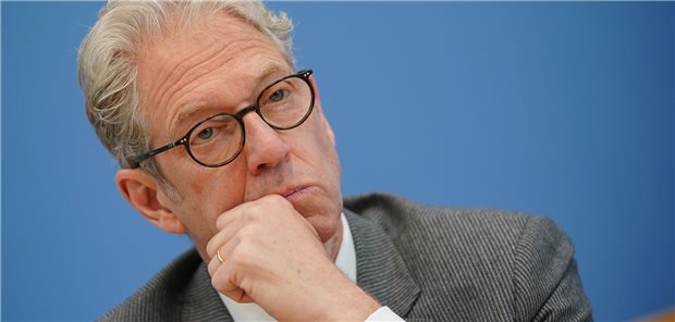 Gassens Vorschlag für „Freedom Day“ stößt auf Ablehnung BKV-Chef Gassen erntet viel Widerspruch für seine Forderung nach Aufhebung aller Corona-Schutzmaßnahmen.