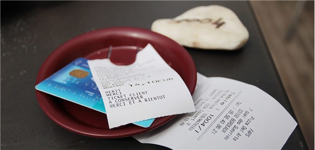 Bisphenol A – ein besorgniserregender Stoff BPA ist auch in Kassenzetteln aus Thermopapier enthalten.