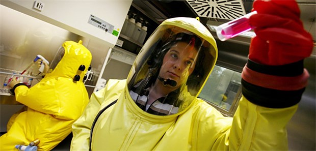 Mit Kodex und Kommission Gefahr von Terrorviren bannen BSL-4-Labor: Der Ethikrat fordert ein schärfers Bewusstsein der Wissenschaftler um die Gefahren von gefährlichen Experimenten.