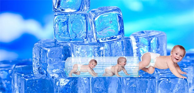 Kinder kriegen ist später Baby aus dem Eis? Das Social Freezing ermöglicht es Frauen, ihre Eizellen einzufrieren und den Kinderwunsch damit aufzuschieben.