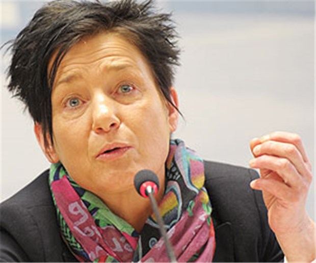 Kassen wollen mehr Geld für Kliniken Baden-Württembergs Sozialministerin Katrin Altpeter (SPD).
