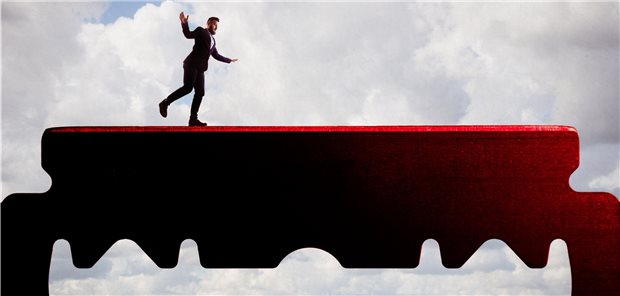 Balanceakt auf der Rasierklinge: Viele Menschen in Deutschland sind sich ihres hohen COVID-19-Risikos nicht bewusst.