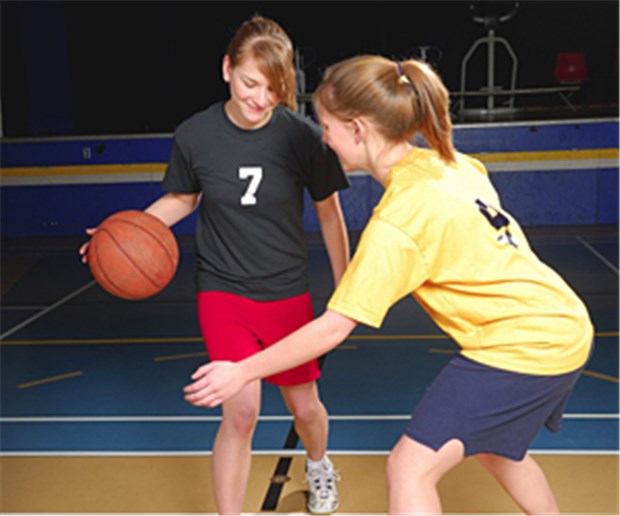 Schulsport schützt vor Herzproblemen Ballsport in der Schule: Auch gut.