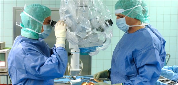 Bandscheiben-Op. Wann soll operiert werden, wann nicht? Vieles ist hier noch unklar.