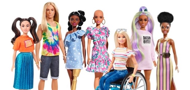 Barbie jetzt auch mit Prothese und Hautkrankheit Barbie wird diverser: Im Portfolio hat Mattel jetzt auch Puppen mit Prothesen, Vitiligo und eine, die im Rollstuhl sitzt.
