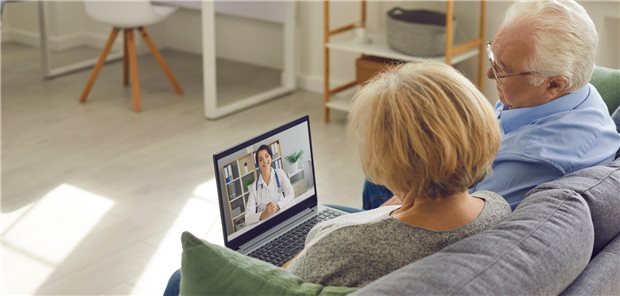 Begutachtung der Pflegebedürftigkeit per Video. In einem Pilotprojekt von Medicproof hat sich das Verfahren bewährt und wird jetzt weiter zunächst in einem begrenzten Umfang eingesetzt. (Symbolbild)