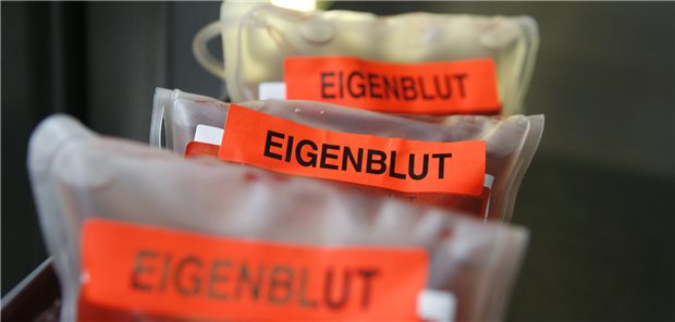 Behandlung mit Eigenblut könnten künftig immer mehr Heilpraktiker in ihr Repertoire aufnehmen. Das Urteil kann noch den Bayerischen Verwaltungsgerichtshof beschäftigen.