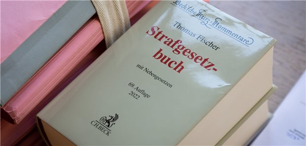Behandlungsfehler begangen? Ärzte tun gut dran, das Gespräch zu den betroffenen Patienten zu suchen, um ein Strafverfahren zu verhindern.