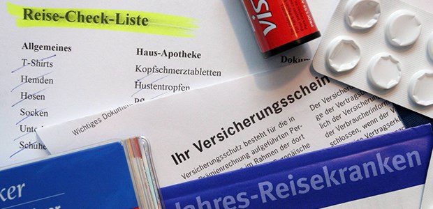 BKKen im Clinch mit der Aufsicht Bei Krankenversicherungen für Auslandsreisen kooperieren einige private und gesetzliche Kassen. Das BVA hält das für gesetzeswidrig.