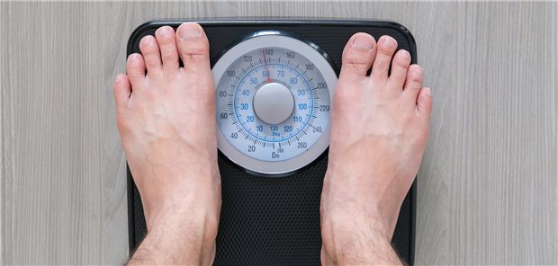 Bei Menschen mit einem Body-Mass-Index (BMI) zwischen 30 und 35, liegt eine Adipositas Grad 1 vor.