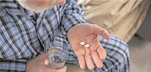 Sollten Blutdrucksenker vor dem Schlafen eingenommen werden? Bei Patienten, die ihre Blutdrucksenker vor dem Schlafen einnahmen, war die Rate für kardiovaskuläre Ereignisse um 50 Prozent geringer als bei Patienten, die die Medikamente tagsüber einnahmen.