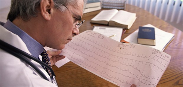 Bei Patienten mit Vorhofflimmern kommt es auf eine gute Zusammenarbeit mit dem Kardiologen an - auch bei der Abrechnung.