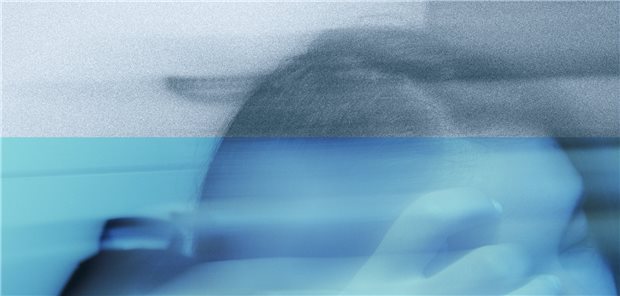 Bei Patienten mit körperlich empfundenem Seelenschmerz kann es sich lohnen, früh die psychischen Zusammenhänge anzusprechen.