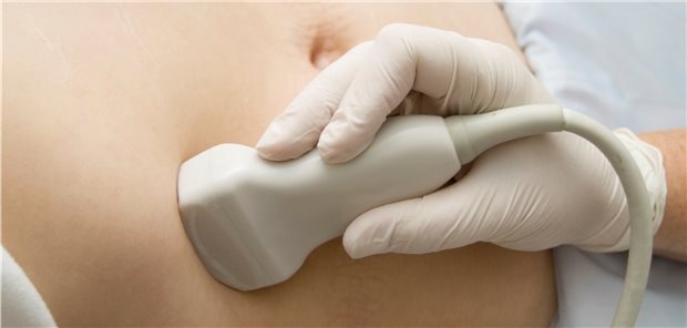 Bei Risikopatienten, etwa solchen mit Leberzirrhose, sind regelmäßige Kontrolluntersuchungen notwendig, um hepatozelluläre Karzinome frühzeitig zu erkennen.