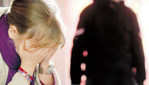 Wie das Jugendamt Kindern helfen kann Bei Verdacht auf Misshandlung von Kindern ist das Jugendamt gefragt - auch nach Dienstschluss.