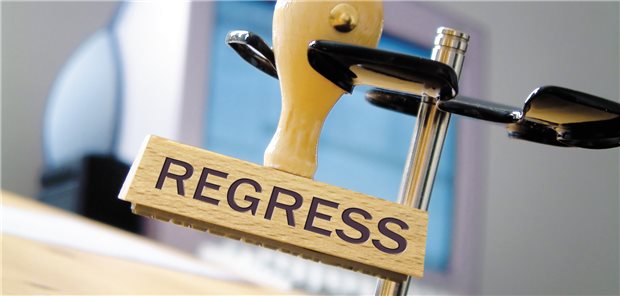 Bei Verordnungen müssen Ärzte aufpassen, dass sie sich an die Regeln halten. Sonst drohen Regresse.