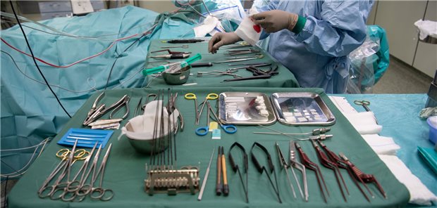Bei chirurgischen Instrumenten gibt es schon Engpässe durch die Regelungen der neuen MDR, mahnt der Industrieverband Spectaris.