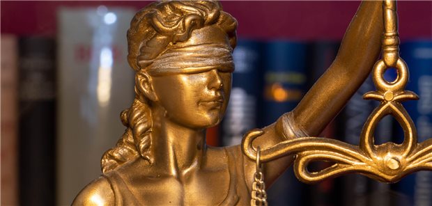 Bei den Honoraranforderungen einer Berufsausübungsgemeinschaft ist auch bei fachgebietsgleichen Ärzten immer die richtige lebenslange Arztnummer eines persönlich anwesenden Arztes anzugeben.