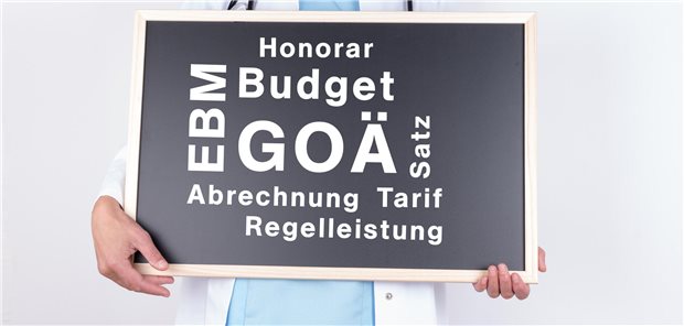 Schild mit verschiedenen Themen aus dem Gesundheitswesen