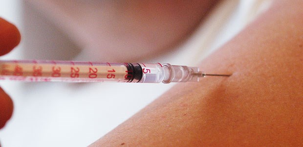 Zu wenige Praxen für Heuschnupfen-Patienten Bei der Hyposensibilisierung werden den Patienten Allergene gespritzt.