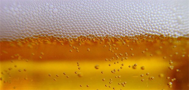 Bei der Studie berücksichtigt wurden nur Personen mit einem Alkoholkonsum von mehr als 10 Gramm pro Tag, was etwa einem viertel Liter Bier entspricht.