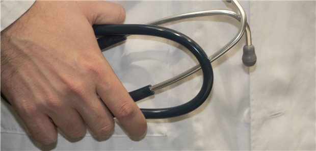 Bei der Zusammenarbeit mit anderen Gesundheitsberufen sollten Ärzte das Heft in der Hand behalten, finden Vertreter der KV Westfalen-Lippe.