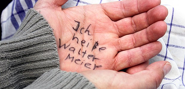 Neue Hoffnung auf wirksame Alzheimer-Therapie Bei einer Demenz wie Alzheimer vergessen viele Erkrankte auch ihren Namen.