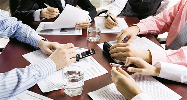 Bei einer ÜBAG sind meist viele Hände im Spiel. Das Vertragswerk sollte fein austariert sein.