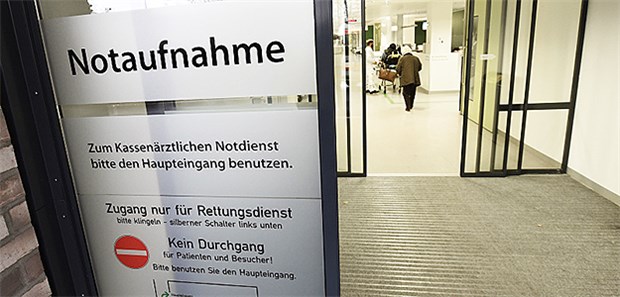 Oft ohne Not in die Notaufnahme Bei einer Umfrage gaben 41 Prozent an, sich in der Notaufnahme besser medizinisch versorgt zu fühlen.