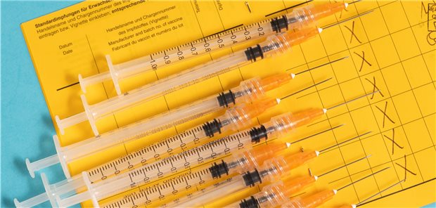 Bei einer nicht geringen Zahl von Pflegekräften scheint die Angst vor den Impfstoffen dem Verantwortungsgefühl Patienten gegenüber zu überwiegen, sagt der Gastautor.