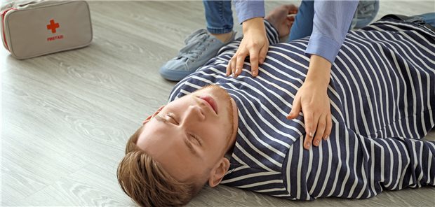 Bei gesunden, jungen Patientinnen und Patienten mit einer hohen Synkopenlast könnte Midodrin helfen.