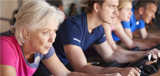Wie Sport Rheuma-Kranken nützt Bei körperlicher Aktivität setzen Muskeln Myokine frei, die sich bei RA positiv auf den Krankheitsverlauf auswirken.