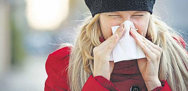 Bei unkomplizierter akuter Rhinosinusitis bringen systemische Kortikoide offenbar keine Vorteile.