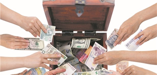 Crowdfunding mit hoher Rendite – und hohem Risiko Beim Crowdfunding können Anleger mit wenig Geld Kredit für Start-ups bereitstellen.