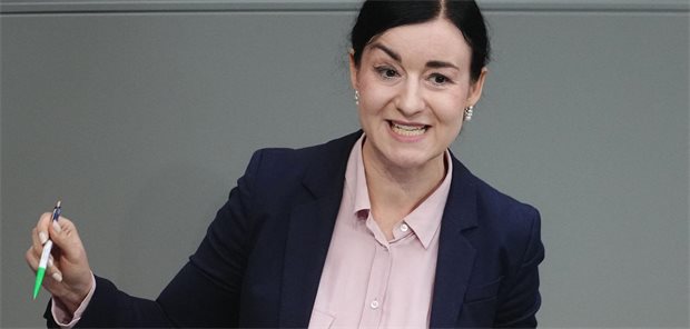 Die Grünen-Haushaltsexpertin Paula Piechotta bei einer Rede im Bundestag 